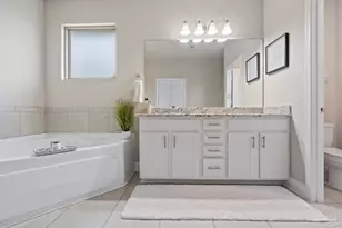 3552 Pelican Bay Cir, Gulf Breeze, FL 32563 - Photo 42