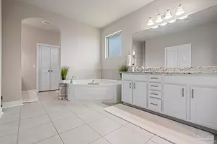 3552 Pelican Bay Cir, Gulf Breeze, FL 32563 - Photo 40