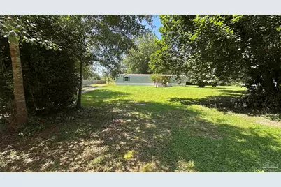6749 Ellis Rd, Jay, FL 32565 - Photo 2