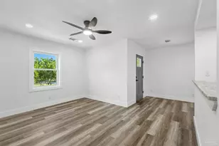 1101 W Lloyd St, Pensacola, FL 32501 - Photo 12