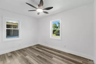 1101 W Lloyd St, Pensacola, FL 32501 - Photo 14
