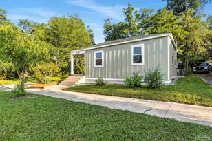 1101 W Lloyd St, Pensacola, FL 32501 - Photo 2