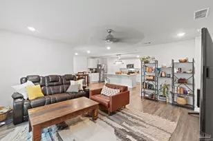 5233 Peach Dr, Pace, FL 32571 - Photo 10