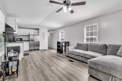 2334 Bobwhite Ln, Cantonment, FL 32533 - Photo 4