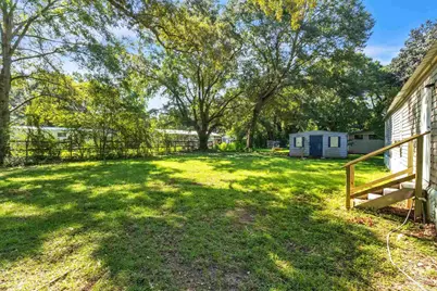 2334 Bobwhite Ln, Cantonment, FL 32533 - Photo 10