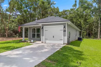 8418 Cherry Ave, Pensacola, FL 32534 - Photo 2