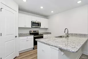 8422 Cherry Ave, Pensacola, FL 32534 - Photo 8