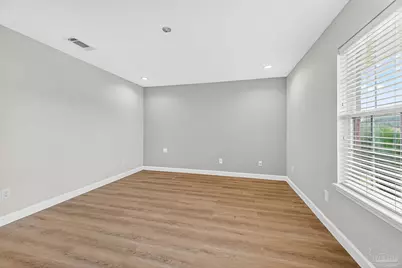 1590 Twin Pines Cir, Cantonment, FL 32533 - Photo 10