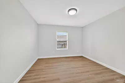 1590 Twin Pines Cir, Cantonment, FL 32533 - Photo 32