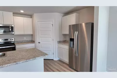 6400 Firefly Dr, Milton, FL 32583 - Photo 12