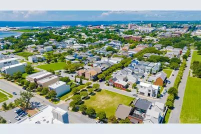 19 N 9th Ave, Pensacola, FL 32502 - Photo 12