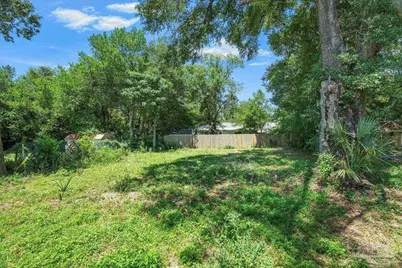 427 Seamarge Ln, Pensacola, FL 32507 - Photo 12