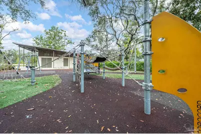 5661 Galvez Rd, Pensacola, FL 32507 - Photo 10