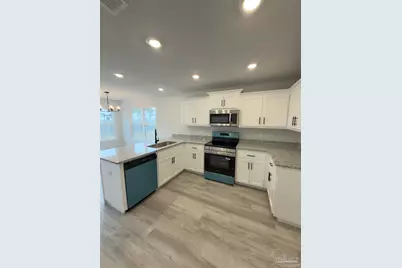 3326 Bliss Ln #13A, Cantonment, FL 32533 - Photo 4