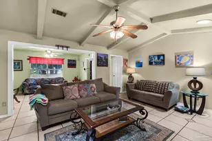 3924 Paradise Bay Dr, Gulf Breeze, FL 32563 - Photo 18