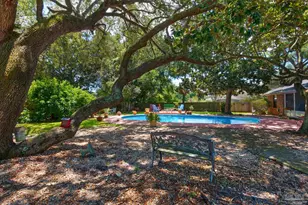 3924 Paradise Bay Dr, Gulf Breeze, FL 32563 - Photo 6