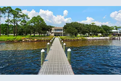 2829 Bay St, Gulf Breeze, FL 32563 - Photo 2