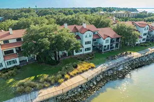 70 Baybridge Dr, Gulf Breeze, FL 32561 - Photo 2