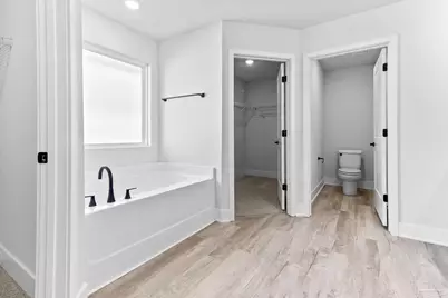 1805 Praline Ln #2-B, Cantonment, FL 32533 - Photo 8