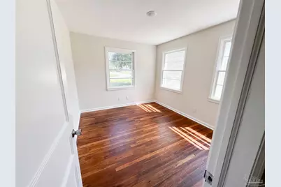 801 W Moreno St, Pensacola, FL 32501 - Photo 16