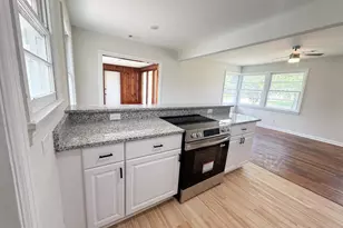 801 W Moreno St, Pensacola, FL 32501 - Photo 6