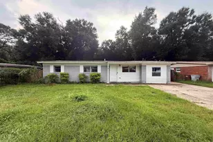 6441 Julia Dr, Milton, FL 32570 - Photo 1