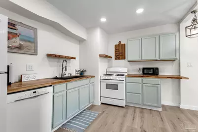 810 W Chase St, Pensacola, FL 32502 - Photo 6