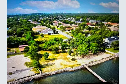 1334 Quiet Cove Ct, Gulf Breeze, FL 32563 - Photo 2