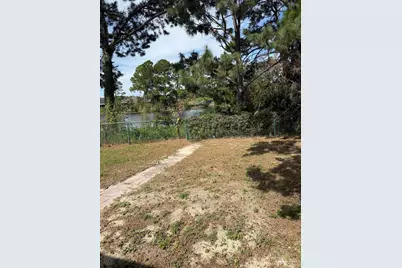 2033 Shadow Lake Dr, Gulf Breeze, FL 32563 - Photo 12