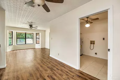 7489 Sandstone St, Navarre, FL 32566 - Photo 14