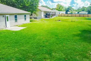 3328 Broadview Cir, Crestview, FL 32539 - Photo 10