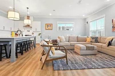 5610 Trout Ln, Pensacola, FL 32507 - Photo 6