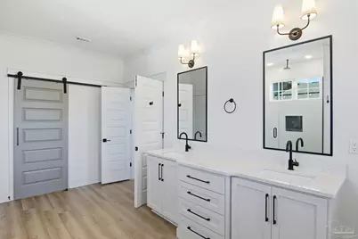 5610 Trout Ln, Pensacola, FL 32507 - Photo 38