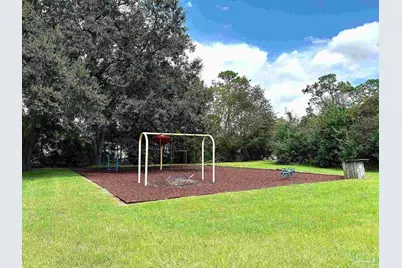 2077 Tujaques Pl, Pensacola, FL 32505 - Photo 32