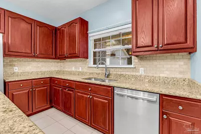 1911 Tillman Ln, Pensacola, FL 32526 - Photo 16