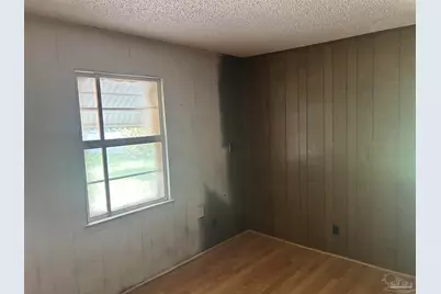 5185 Canal St, Milton, FL 32570 - Photo 8