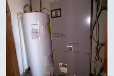 6008 Kingswood Dr, Milton, FL 32570 - Photo 8