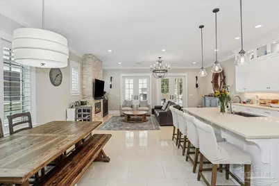 577 Aragon St, Pensacola, FL 32502 - Photo 2