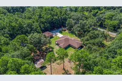 5740 Country Squire Dr, Milton, FL 32570 - Photo 2