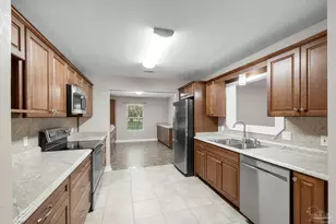 5740 Country Squire Dr, Milton, FL 32570 - Photo 12