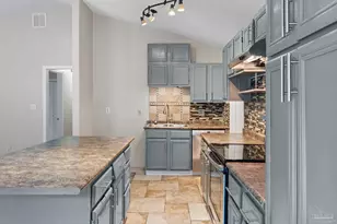 3440 Riverside Dr, Pensacola, FL 32514 - Photo 10