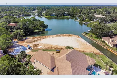 37 Lakeside Dr, Pensacola, FL 32507 - Photo 8