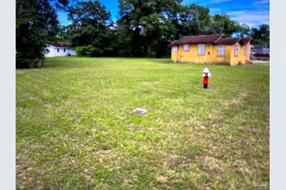 3026 N Roosevelt St, Pensacola, FL 32503 - Photo 2