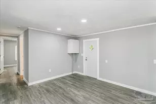 5496 Wales Ave, Pensacola, FL 32526 - Photo 8