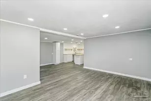 5496 Wales Ave, Pensacola, FL 32526 - Photo 6