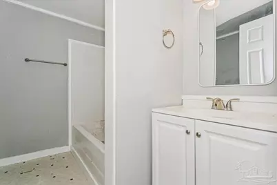 5496 Wales Ave, Pensacola, FL 32526 - Photo 14