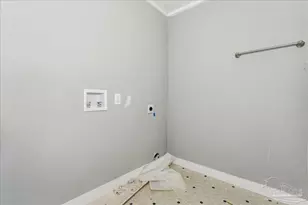 5496 Wales Ave, Pensacola, FL 32526 - Photo 16