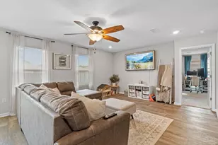 5528 Lancelot Trl, Milton, FL 32583 - Photo 4