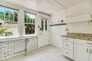 1703 E Jackson St, Pensacola, FL 32501 - Photo 36