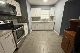 823 S Madison Dr, Pensacola, FL 32505 - Photo 4